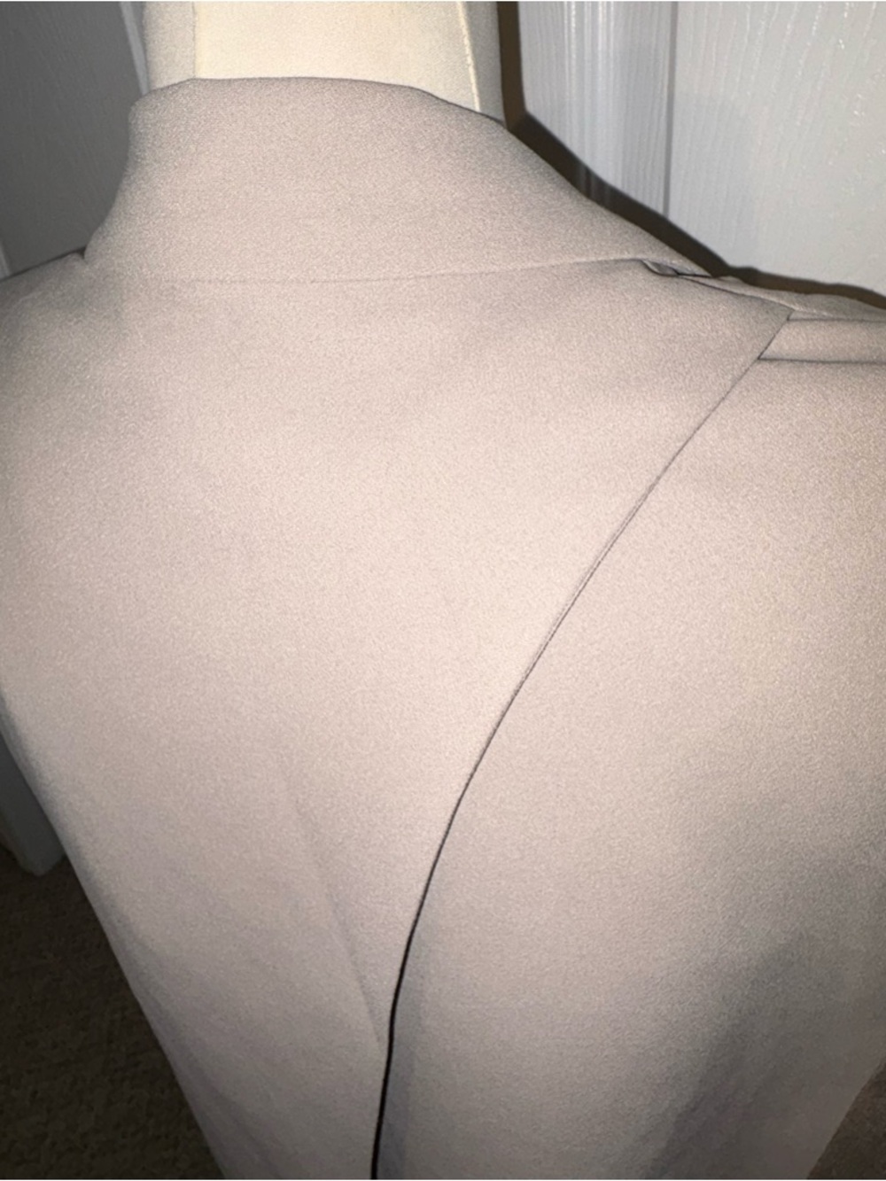 DKNY Two-Tone Satin-Front Blazer in Nude - Picture 4 of 7